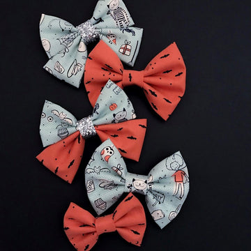 Grinning Ghouls Bow