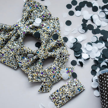 Midnight Kiss Glitter Bow